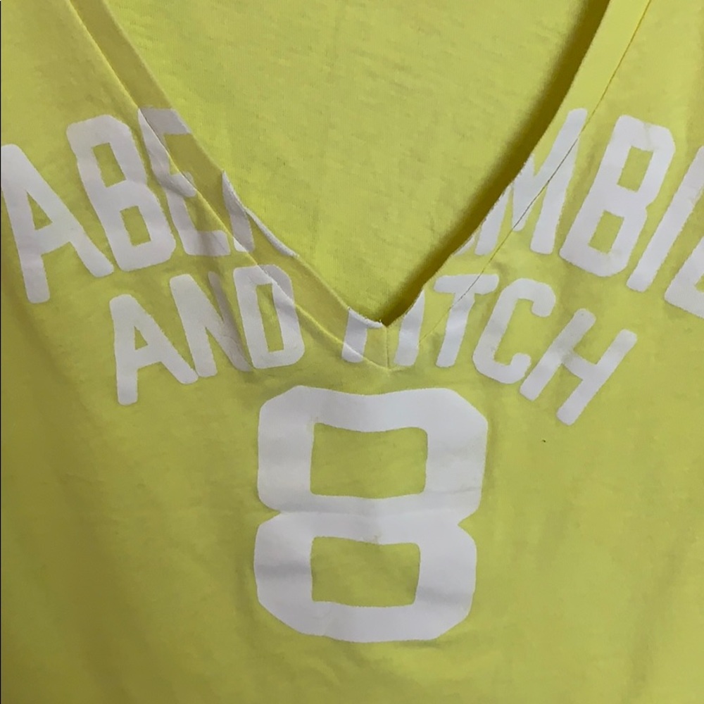 A&F tee - Picture 2 of 3